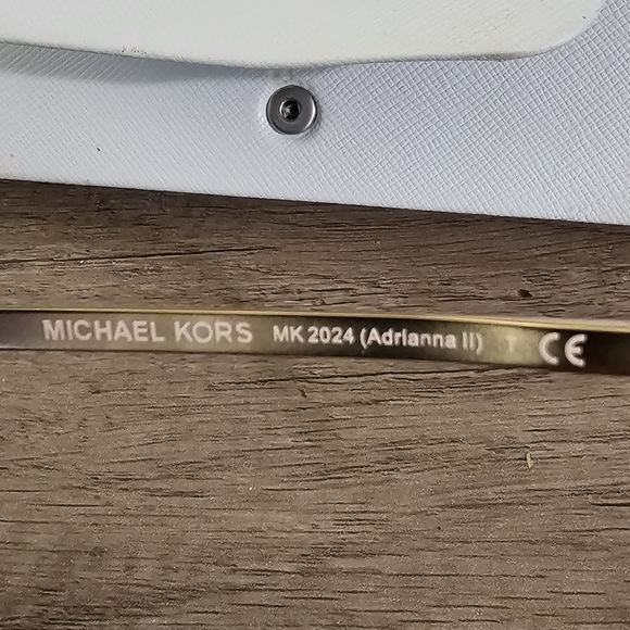 Michael korts. Sunglasses 😎 - Picture 3 of 4